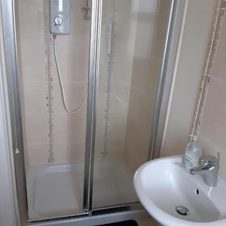 10 Clara Meadows Holiday home *