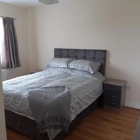 10 Clara Meadows קולדאף