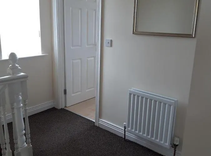 10 Clara Meadows Culdaff